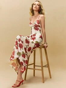 Poéselle 玫瑰连衣裙，夏季女装，婚礼季，礼服，婚纱，女士连衣裙，女士花卉印花无袖休闲长裙，这款薄纱玫瑰花卉细肩带连衣裙将让您成为众人瞩目的焦点。其独特的设计与舒适的穿着相结合，完美展现了女性的魅力和气质。 - 杏色 - 查看 1