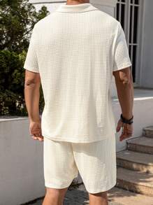 Manfinity Homme Plus Size Men's Front Button Short Sleeve Casual Shirt And Shorts Set