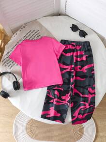 Set de 2 piezas con Camiseta de cuello redondo cómoda con estampa de letra Hello del pequeño oso y Pantalones cargo con estampado de camuflaje de moda para niña joven en verano - Multicolor - Ver 2