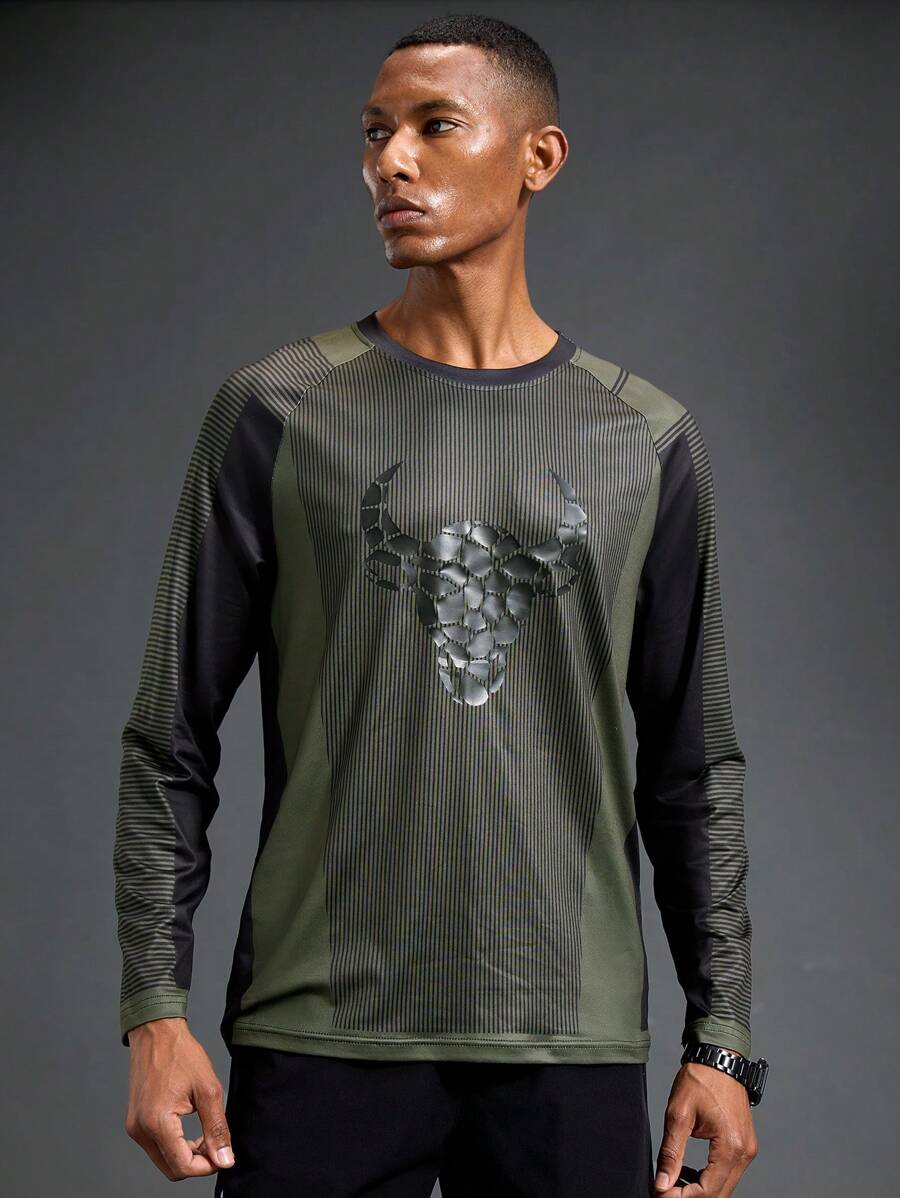 Coreblaze Men's Round Neck Raglan Sleeve Bull Print Athletic T-Shirt - Multicolor - View 1