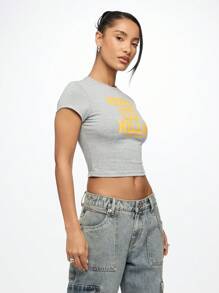SUMWON WOMEN Áo crop top trẻ em phong cách đường phố cổ điển Beverly Hills 90210 Y2K Fashion Los Angeles County Áo thun ngắn tay mùa hè thường ngày - Xám - Xem 4