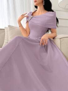 Modelyn فستان أنيق للنساء مزين بالراين ستون في الرقبة غير المتماثلة والطيات - ارجواني فاتح - مشاهدة 4