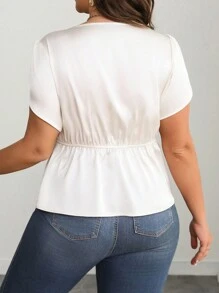 SHEIN Unity Blouse en satin à col en cœur, manches à volants et nœud pour femmes grandes tailles, style élégant de bureau, décontracté ou vacances, pour le printemps/été - Nude - Voir 2