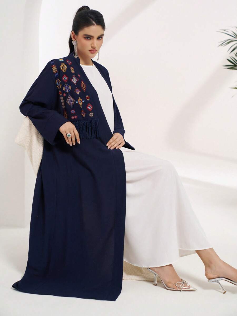 Al Najma Women's Minimalist Arabian Robe, Casual For Everyday Wear Abayas - Navy Blue - View 1