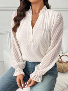 SHEIN Frenchy Blusa de manga larga con cuello en V y ribete de volantes para mujer de talla grande