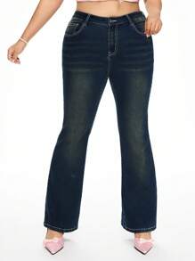 ROMWE Kawaii Plus Size Butterfly Embroidered Denim Jeans - Blue - View 6