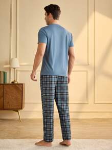 Manfinity Underwear&Sleepwear Basics 2pcs Men's Solid Color Short Sleeve Top And Plaid Pants Pajama Set - Baby Blue - View 2