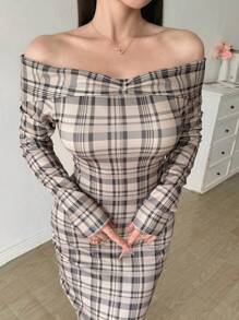 Modelyn Women's Long Sleeve Fitted Off Shoulder Plaid Bodycon Dress - Multicolor - View 3