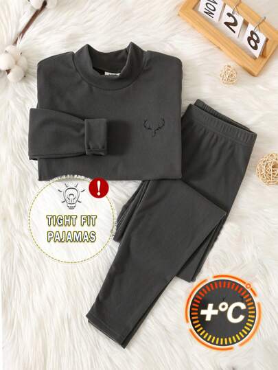 SHEIN Tween Boy 简约鹿角刺绣圆领长袖上衣和紧身裤贴身睡衣套装，2 件