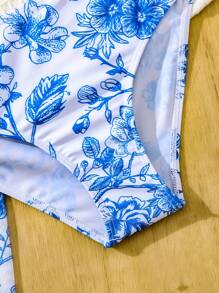 SHEIN Tween Girls Ditsy Floral Halter Neck Skirted Bikini Set With Mesh Cover-Up 3-Piece Beach Summer Set - Blue - View 6