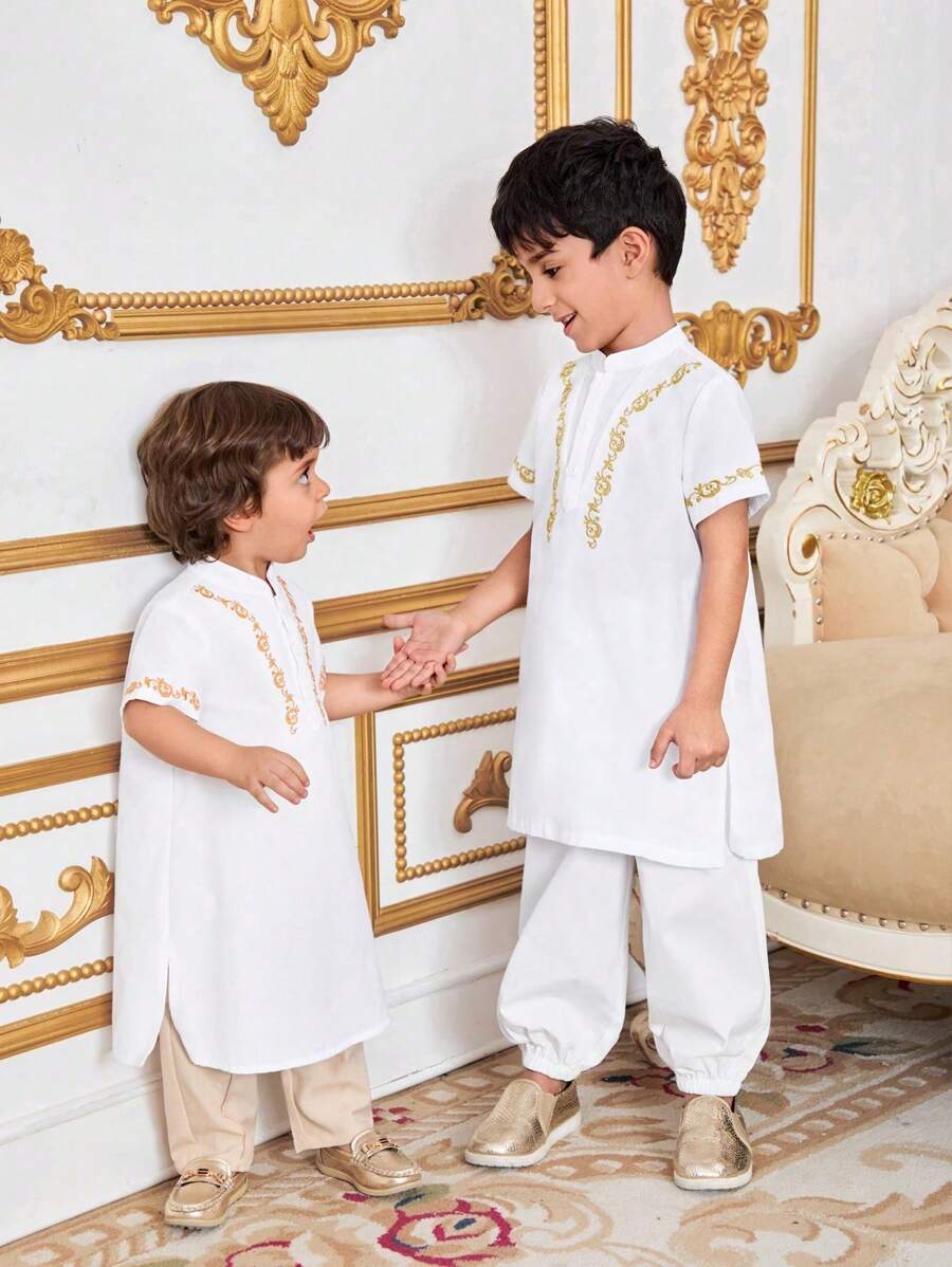 2 件装年轻男童休闲传统组合优雅几何图案短袖长袖衬衫和裤子套装带刺绣 - 白色 - 查看 1