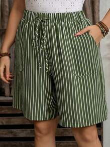 EMERY ROSE Shorts informales con bolsillos y nudo delantero para mujer de talla grande a rayas