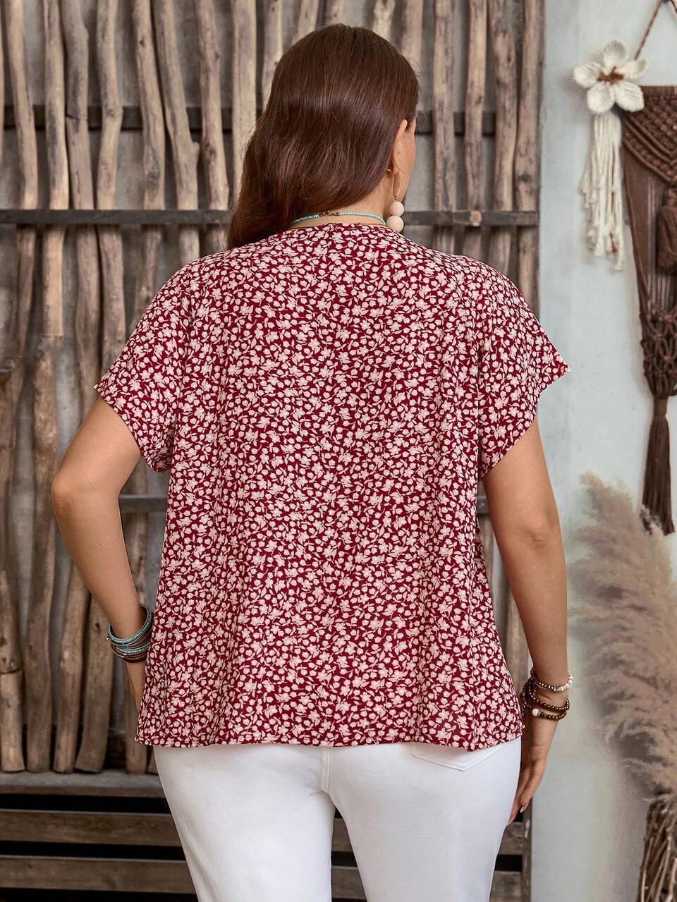 Plus Size Women All-Over Floral Print Short Sleeve Casual Blouse, Boho For Women, Summer, Vacation Woman, Flower, Spring