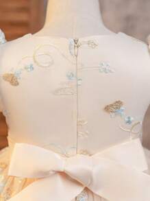SHEIN Glamorique Kids 年轻女孩四季花卉腰部泡泡袖网眼泡泡袖优雅派对连衣裙，适合春假 - 香檳色 - 查看 3