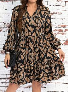 SHEIN LUNE Plus Size Tie Front Long Sleeve Printed Casual Short Dress Women Summer Clothing Dress Elegant Resort Clothing Women Boho/Boho Style, Resort Clothing, Holiday Dress, Outdoor Daily Wear Essential Sundress Cheetah Print Carnival Clothing