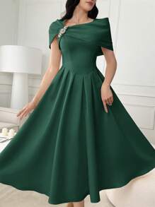 Modelyn Women's Rhinestones Decor Simple Pleated Casual Dress, For Daily Wear - Dark Green - View 6