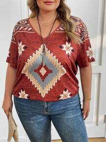 SHEIN CURVE+ T-shirt femme grande taille style bohème vintage imprimé géométrique col en V, style décontracté d'été