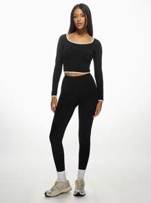 MISSGUIDED Contrast Piping Long Sleeve Crop Top Workout Training Athletic Yoga Dance Studio Performance Fitness Activewear Slim Fit Stretchy Fall Winter Spring - Black and White - View 4