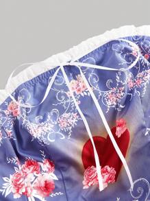 SHEIN MOD Blue Strapless Placement Heart Print, Palace Style Ruffle Hem Plus Size Women Short Crop Top,
Love Romantic Print - Multicolor - View 3