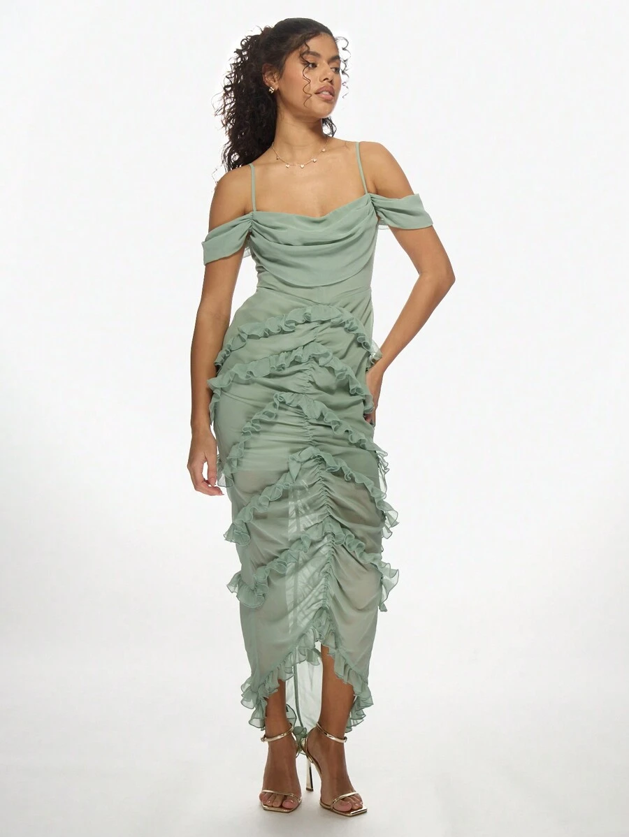MISSGUIDED 优雅露肩褶皱长款连衣裙，饰有荷叶边细节，适合晚宴、特殊场合、正式婚礼宾客、派对和圣诞节穿着。甜心领口设计，尽显优雅气质。 - 綠色 - 查看 1
