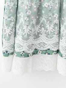 Sunnyshic Plus Size Women's Casual Summer Ditsy Floral Patchwork Lace Trim Hem Skirt, Suitable For Vacation And Party