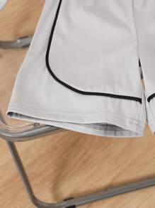 SHEIN 2pcs Young Boy Casual Loose T-Shirt + Khaki Pants Set - Grey - View 3