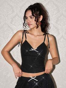 SHEIN EZwear Top de tirantes finos con lazo decorativo, sencillo y informal, para mujer - Negro - Ver 6