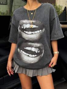 Muchica Women's Fashion Lip Print Distressed Washed Loose Boho T-Shirt - Black - View 4