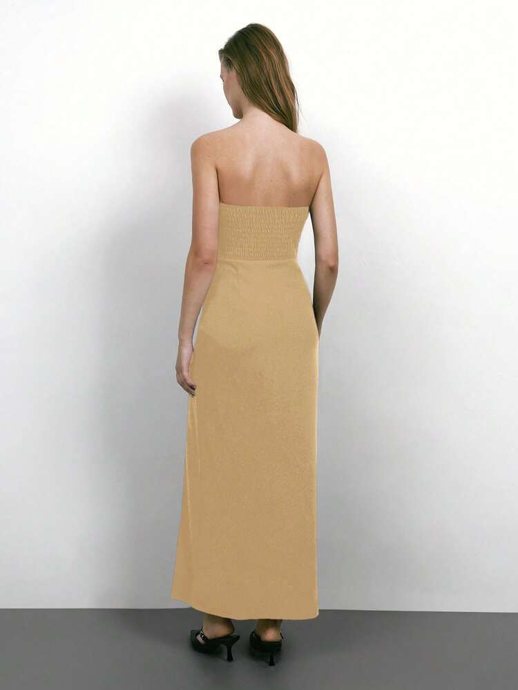 SHEIN Maija New Autumn/Winter Elegant Casual City Style Black Bandeau Dress With Cinched Waist & Gold Circle Decor,Summer Clothes,Summer Outfits ,Country Concert Outfit ,Streetwear Women,Stockholm Style,Stockholm Style,Club,Teacher, Teacher Outfits For Women