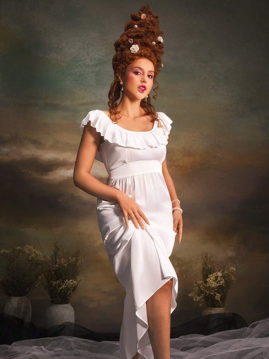 White Lotus Trim Satin Plain Vintage Palace Style Nightdress For Women - White - View 1
