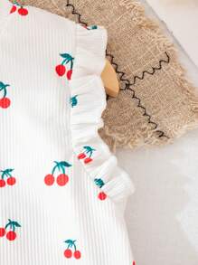 SHEIN Elladie kids 年轻女孩夏季新款可爱樱桃印花圆领无袖背心和宽松直筒短裤配腰带，舒适休闲度假装