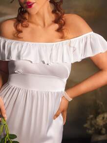 White Lotus Trim Satin Plain Vintage Palace Style Nightdress For Women - White - View 6