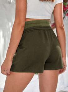 SHEIN 孕妇抽绳腰袋休闲百搭短裤 - 軍綠色 - 查看 2