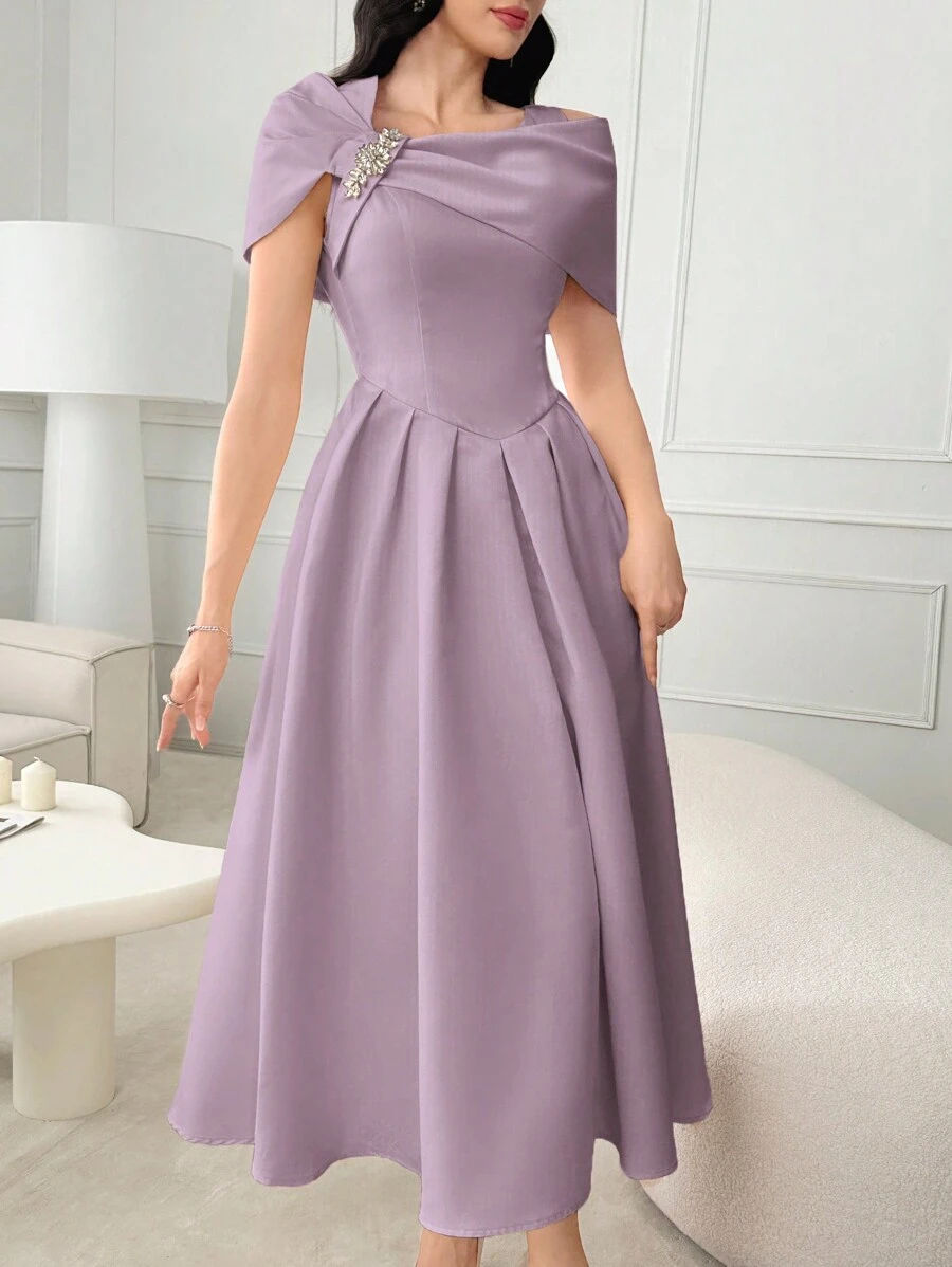 Modelyn فستان أنيق للنساء مزين بالراين ستون في الرقبة غير المتماثلة والطيات - ارجواني فاتح - مشاهدة 1