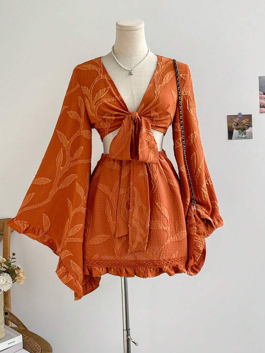 Soleia 女士度假柳枝纹理面料荷叶边 V 领喇叭袖衬衫和荷叶边下摆 A 字裙 2 件套，适合嬉皮士、音乐节、派对 - 彩色 - 查看 1