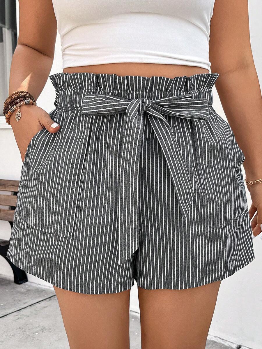 SHEIN Frenchy Plus Size Women Striped Twist Waist Casual Shorts - Black and White - View 1