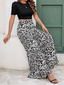 SHEIN Clasi Summer Elegant Women's Black Short Sleeve Bubble Leg Sleeve Knitted Elastic Ribbed Solid Color T-Shirt And Small Floral Elastic Waist Wide Leg Straight Tube Long Pants Two Pieces Set, Suitable For Various Occasions, Home Leisure, Daily Commuting