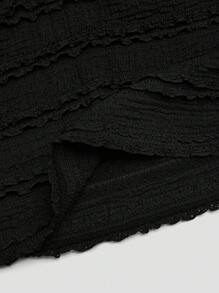 Sweetra Camisola negra de punto casual con cuello volante y lazo decorativo para mujer talla grande