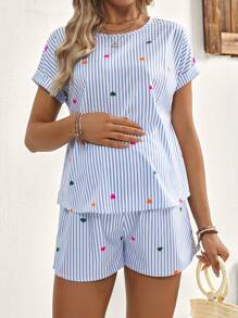 SHEIN Bộ 2 áo sọc và quần short họa tiết trái tim cho bà bầu đi nghỉ mát - Xanh và trắng - Xem 4