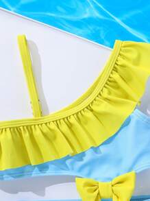 SHEIN Baby Girl  Cute  Duck Print Bow Decor Ruffled Trim Swimsuit,Hollow-Out Waist And  Adjustable Straps For Beach Vacation In Summer