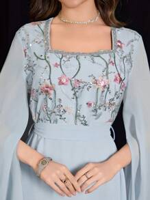 Modelyn 女式刺绣方形领口超长袖收腰连衣裙 - 藍色 - 查看 7