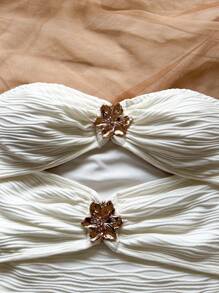 Soleia Ärmelloses, figurbetontes Minikleid für Damen aus strukturiertem Stoff mit Metallschnalle für den Urlaub, geeignet für Musikfestivals, Boho-/Urlaubstermine, Nachmittagstee, Cut Out