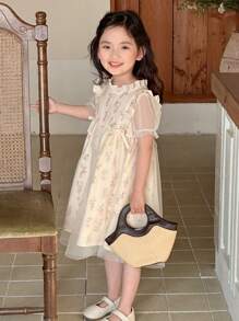 DAZY Young Girl Minimalist Casual Short Sleeve Dress For Daily Wear Floral