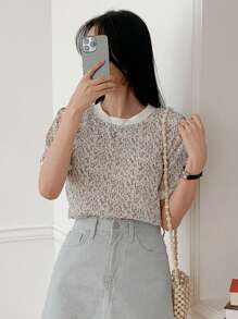 DAZY 女款碎花荷叶边纹理圆领泡泡袖 T 恤，春夏