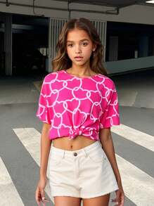 Blusa de manga corta con cuello redondo y estampado de corazón para niña preadolescente, adecuada para varias ocasiones, especialmente para el Día de San Valentín