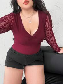 SHEIN MOOSTA Plus Size Slim Fit Solid Color Lace Patchwork Long Sleeve T-Shirt Fall Cloth For Women