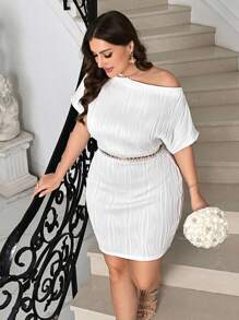 SHEIN Privé Plus Size Women Asymmetrical Neck Ruched Trim Jacquard Fabric Bodycon Dress, Suitable For Wedding Season - White - View 4