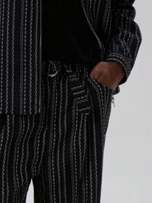 Musero Pantalones anchos para hombre con detalle de cinturón y rayas