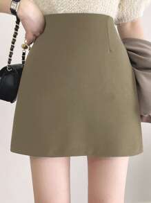 DAZY 纯色短裙，简约时尚休闲日常秋季穿搭裙子