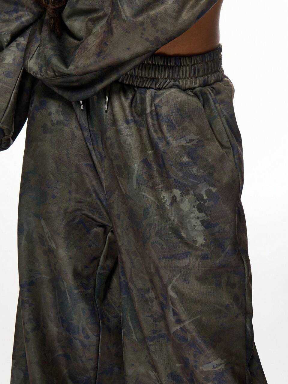 MISSGUIDED Oversized Wide Leg Jogger Pants Athletic Lounge Sweatpants Camouflage Print Comfort Streetwear Drawstring Casual Pants Fall Winter Fashion